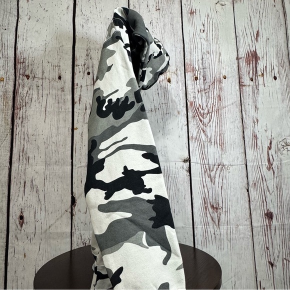 Anti Social Social Club Camouflage Hoodie Fleece Lined Winter Wear Small EUC - Picture 9 of 12